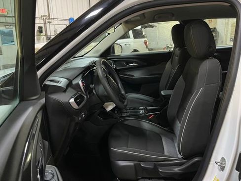Used 2022 Chevrolet TrailBlazer LS image 15