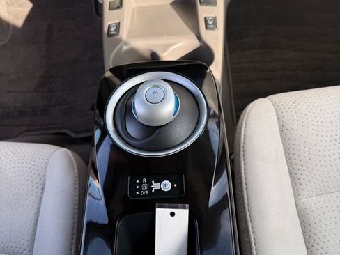 Used 2013 Nissan Leaf SV w/ LED & Quick Charge Pkg image 24