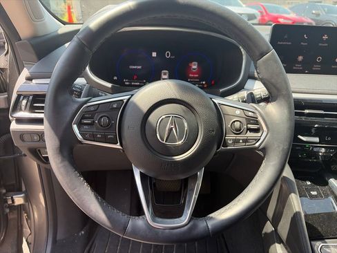 Used 2024 Acura MDX SH-AWD image 11
