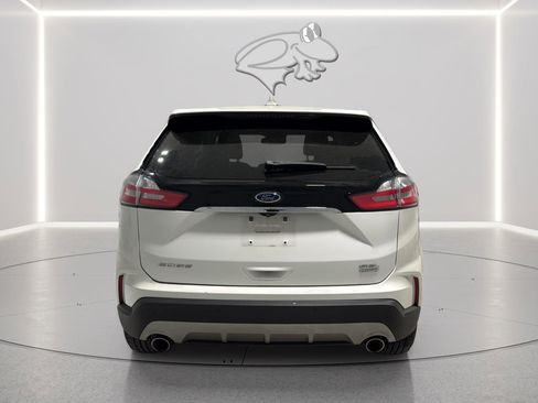 Used 2020 Ford Edge SEL w/ Convenience Package image 4