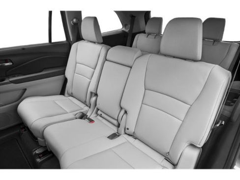 Used 2021 Honda Pilot Touring image 16