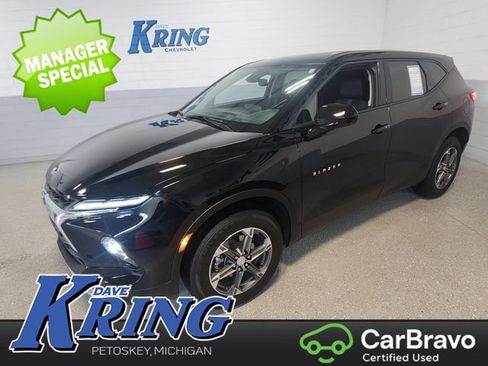 Certified 2025 Chevrolet Blazer LT AWD/4WD image 1