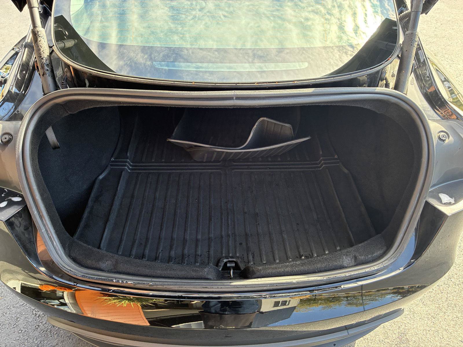Used 2025 Tesla Model 3 Long Range RWD image 8