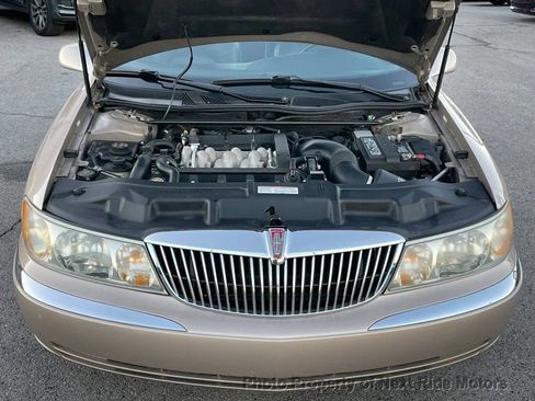 Used 1998 Lincoln Continental image 26