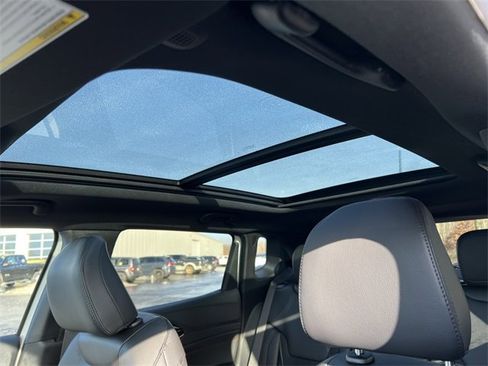 New 2026 Jeep Compass Trailhawk w/ Sun, Sound & Navigation Group image 8