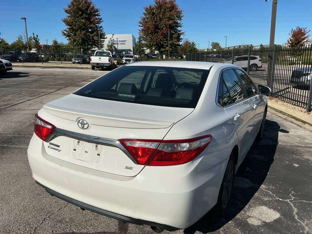 Used 2017 Toyota Camry SE FWD image 10