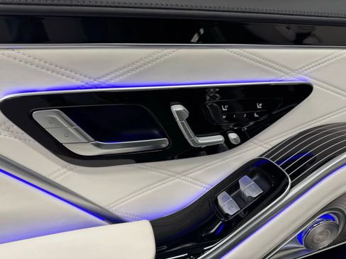 Used 2023 Mercedes-Benz Maybach S 680 4MATIC w/ Manufaktur Leather Package image 56