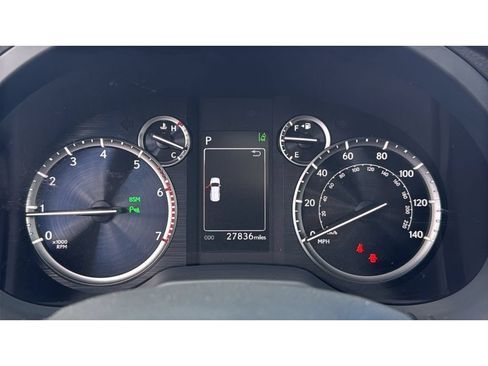 Used 2023 Lexus GX 460 Premium w/ Premium Package AWD/4WD image 30