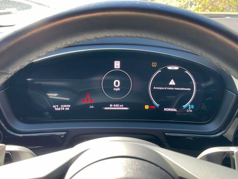 Used 2024 Porsche Cayenne Base image 26