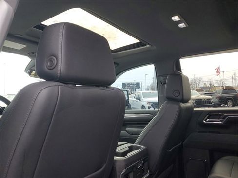 Certified 2024 Chevrolet Silverado 2500 LTZ w/ LTZ Plus Package image 9