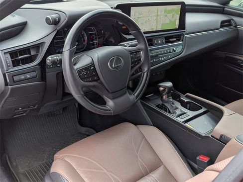 Used 2023 Lexus ES 350 Ultra Luxury image 13