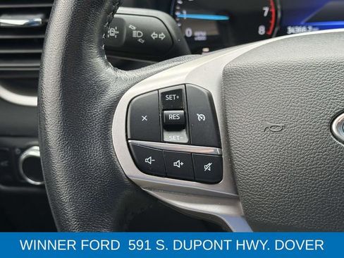 Used 2022 Ford Explorer XLT image 25