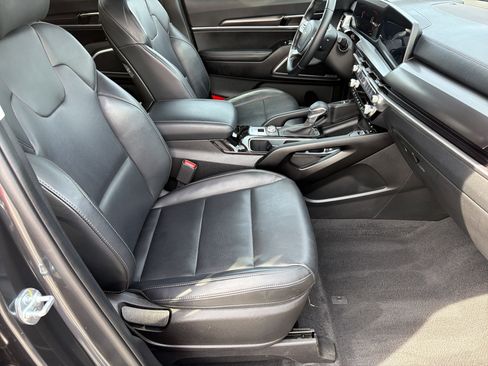 Used 2024 Kia Telluride S w/ S Sunroof Package FWD image 11