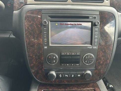 Used 2012 GMC Sierra 2500 Denali w/ Suspension Package, Off-Road image 23