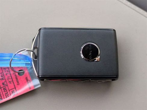 New 2026 Volvo XC90 B5 Plus image 26