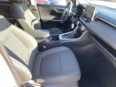 Used 2024 Toyota RAV4 LE image 20