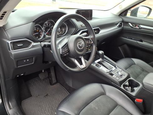 Used 2020 MAZDA CX-5 Touring image 9