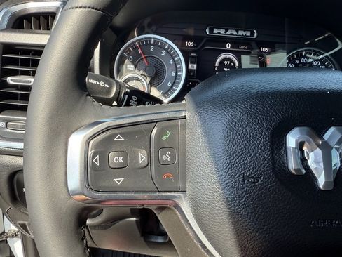 Used 2024 RAM 1500 Laramie image 15