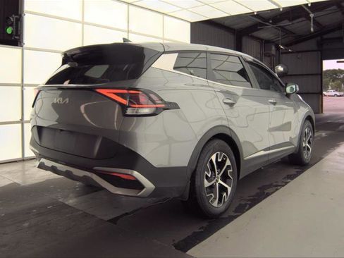 Used 2024 Kia Sportage EX FWD image 9