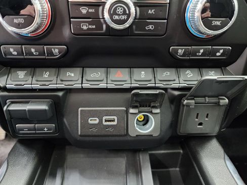 Used 2023 GMC Sierra 3500 Denali w/ Denali Ultimate Package image 60