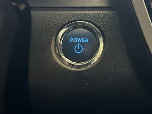 Used 2021 Toyota Camry SE w/ Audio Upgrade Package FWD image 22