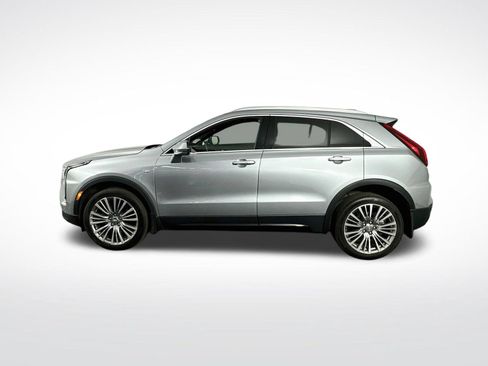Used 2024 Cadillac XT4 Premium Luxury w/ Technology Package AWD/4WD image 5