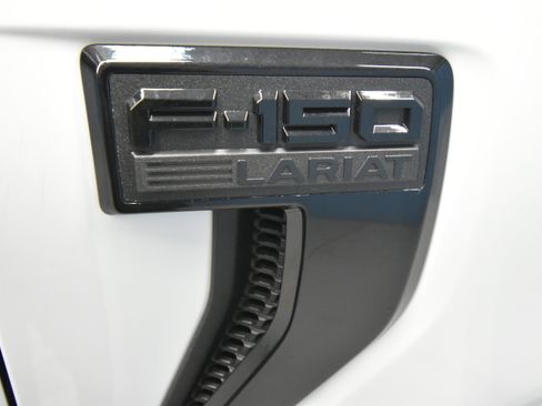 New 2025 Ford F150 Lariat w/ Equipment Group 502A High image 30