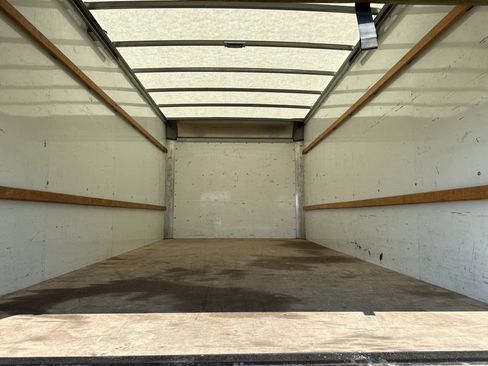 Used 2021 GMC Savana 3500 Extended w/ Power Convenience Package image 15