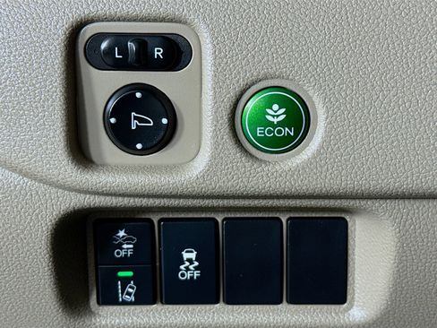 Used 2021 Honda Pilot EX-L image 9