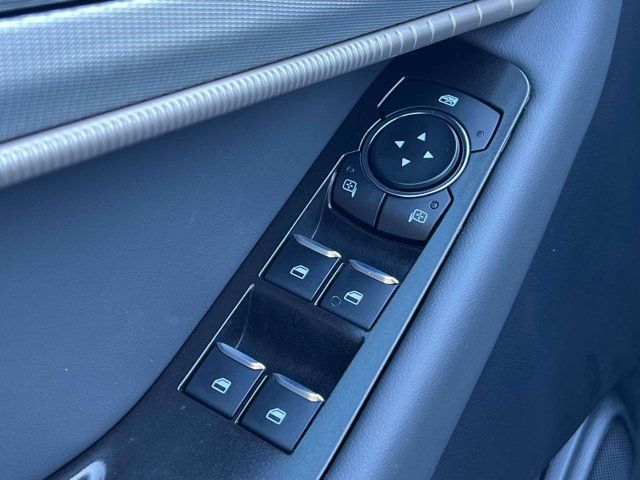 Used 2026 Ford Explorer Active AWD/4WD image 23
