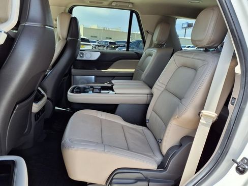 Certified 2022 Lincoln Navigator Reserve RWD image 25