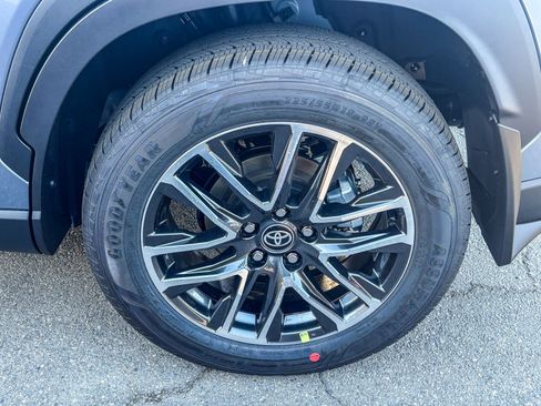 New 2026 Toyota Corolla Cross XLE FWD image 12