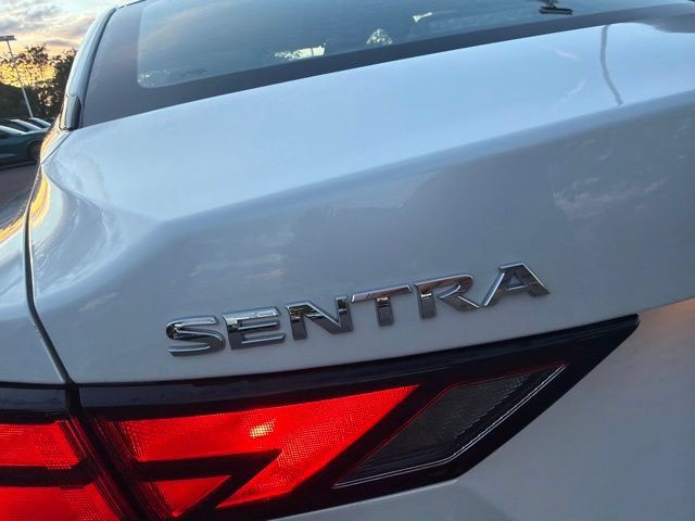Used 2024 Nissan Sentra SV FWD image 14