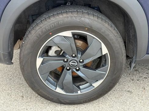 Used 2024 Nissan Rogue SV AWD/4WD image 37