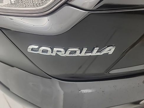 Used 2025 Toyota Corolla LE image 11