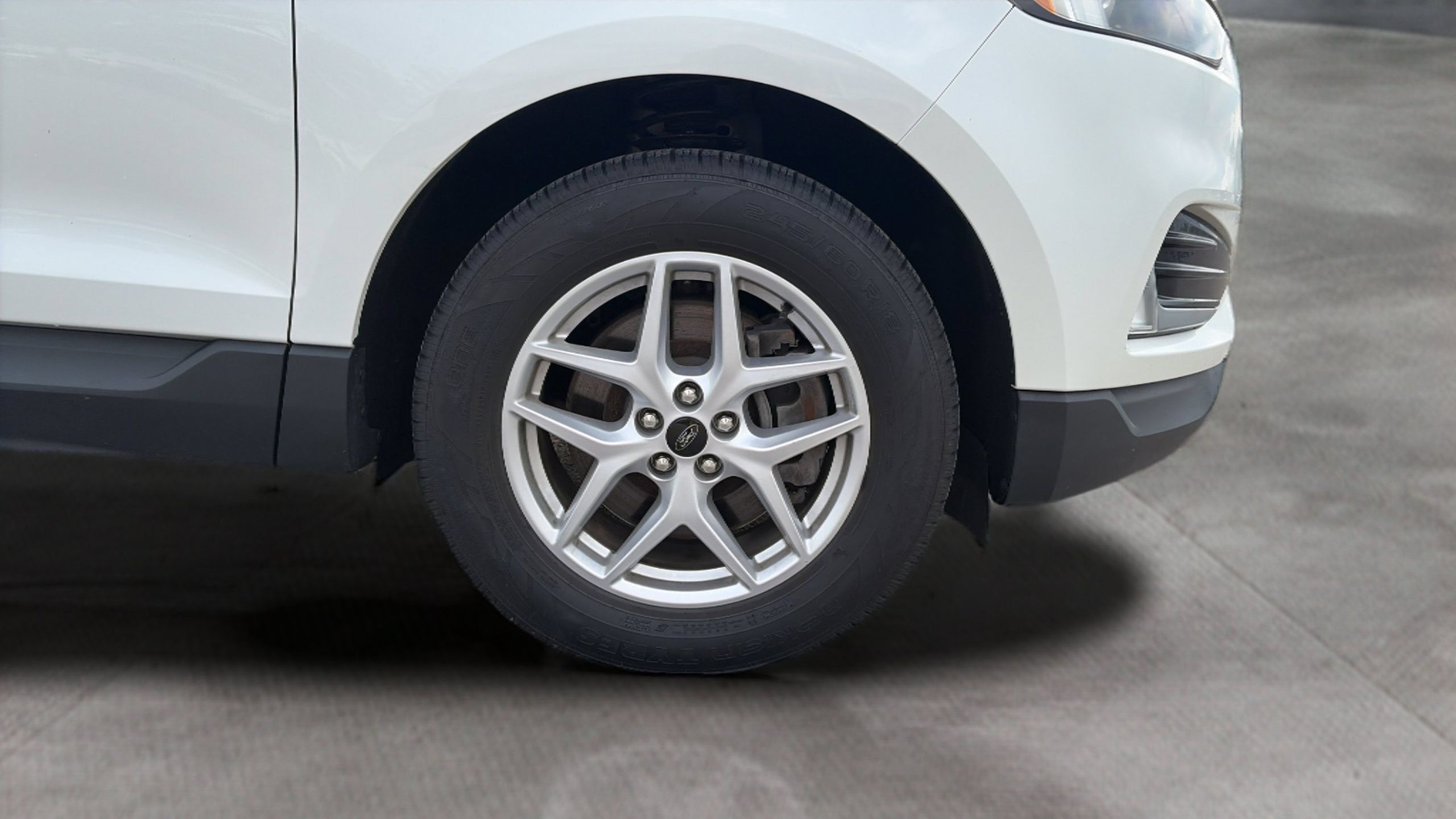 Used 2024 Ford Edge SEL w/ Convenience Package AWD/4WD image 30