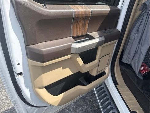 Used 2019 Ford F150 Lariat RWD image 33