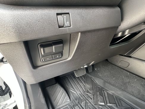 New 2026 Chevrolet Colorado Trail Boss AWD/4WD image 17
