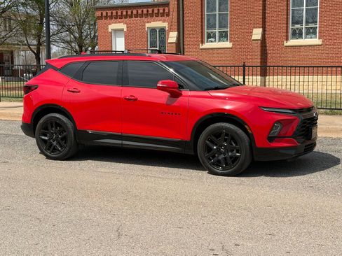 Used 2024 Chevrolet Blazer RS w/ LPO, Floor Liner Package FWD image 2