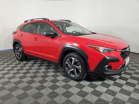 Used 2024 Subaru Crosstrek 2.0i Premium AWD/4WD image 2