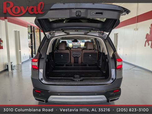 Used 2025 Honda Pilot Elite image 14