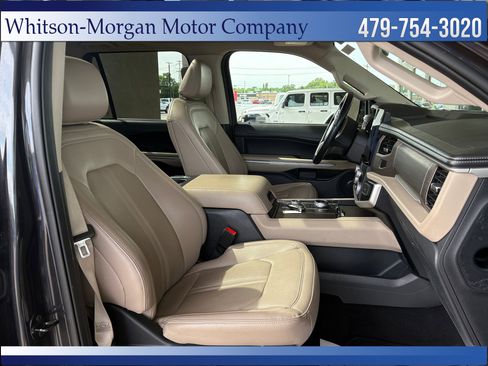 Used 2024 Ford Expedition Max Limited AWD/4WD image 16