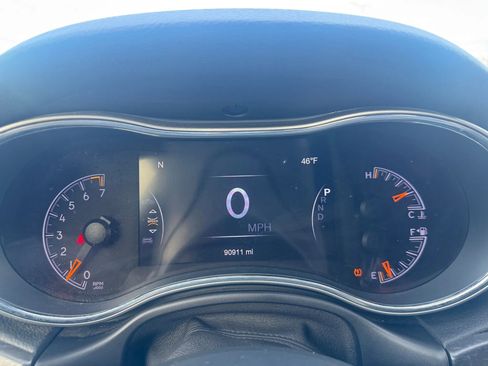 Used 2018 Jeep Grand Cherokee Altitude image 8