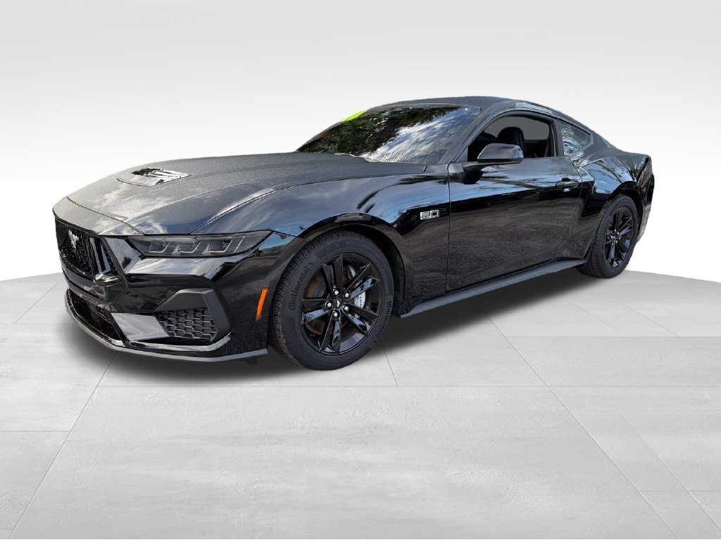 Used 2026 Ford Mustang GT RWD image 3