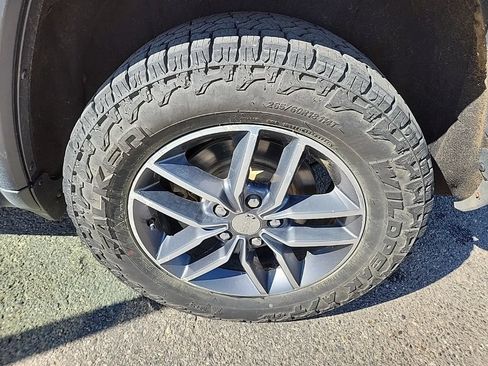 Used 2017 Jeep Grand Cherokee Limited AWD/4WD image 36