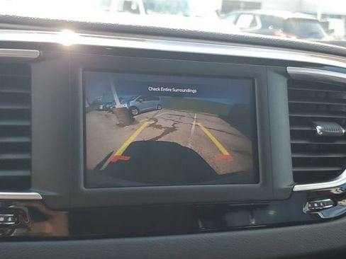 Used 2023 Chrysler Voyager LX FWD image 21
