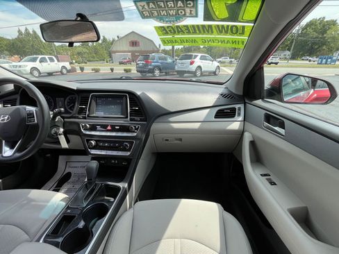 Used 2019 Hyundai Sonata SE FWD image 13