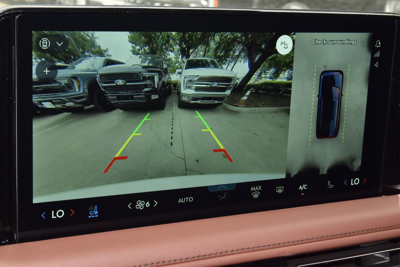 New 2027 Lincoln Aviator Reserve AWD/4WD image 30