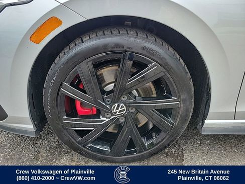 Certified 2022 Volkswagen GTI SE FWD image 16