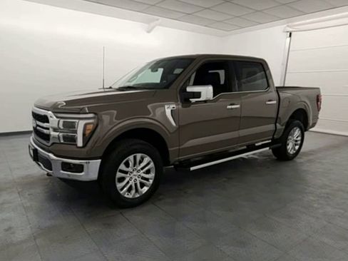 New 2025 Ford F150 Lariat w/ Equipment Group 502A High image 4